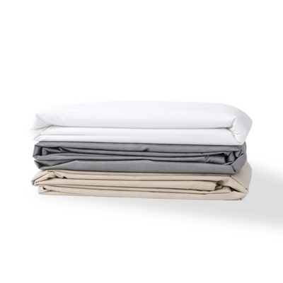 Product HOME Premium Bettdeckenbezug displayed on a clean background, showing main features and details, no visible text, neutral and inviting presentation