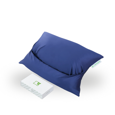 Product HOME Premium Kissenbezug displayed on a clean background, showing main features and details, no visible text, neutral and inviting presentation