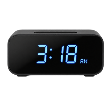 Wecker zeigt 3:18 Uhr